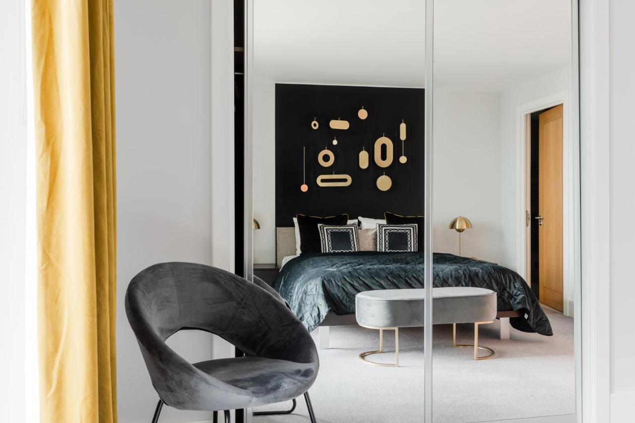 Best Thames View In Town! Large Luxxe Nomad Design Family Home London Eksteriør billede