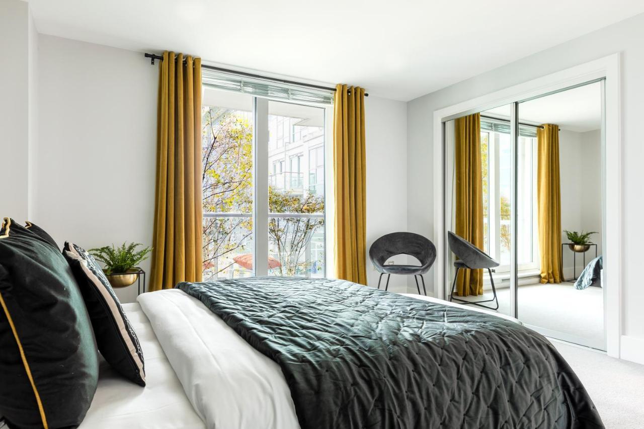 Best Thames View In Town! Large Luxxe Nomad Design Family Home London Eksteriør billede