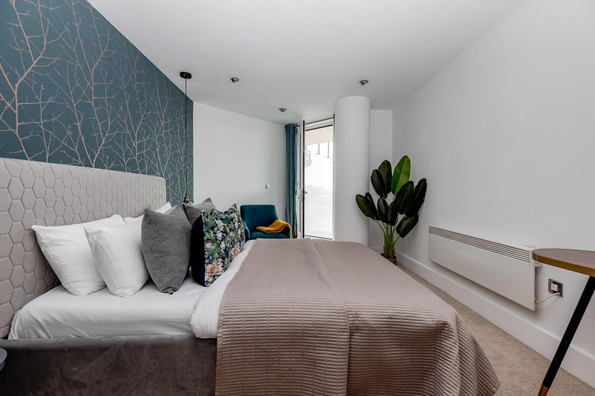 Best Thames View In Town! Large Luxxe Nomad Design Family Home London Eksteriør billede